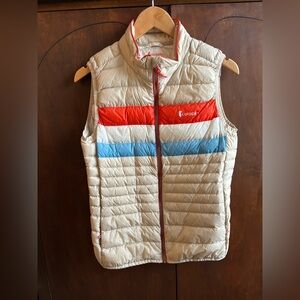 Cotopaxi Women’s M Vest with Red and Blue Stripes